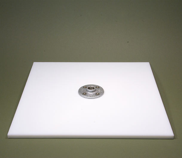 Snow Board with hardware but without pipe